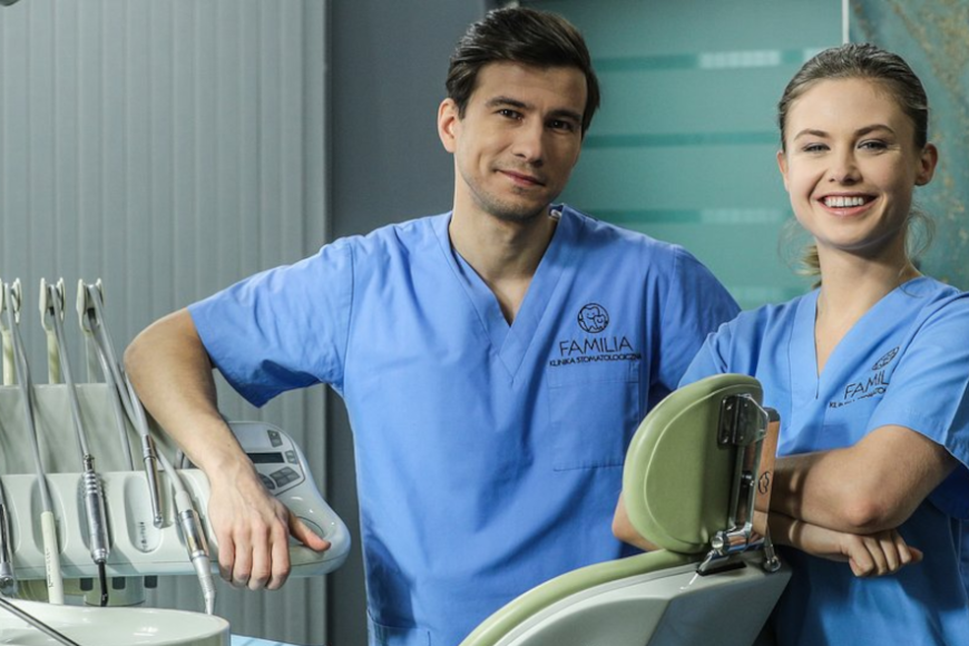 Anna Karczmarczyk i Piotr Nerlewski w piątym sezonie serialu „Zakochani po uszy”