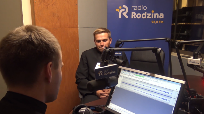 Konkurs na częstotliwości Katolickiego Radia Rodzina. Brak koncesji „z powodu nieobecności Arcybiskupa Metropolity Wrocławskiego”