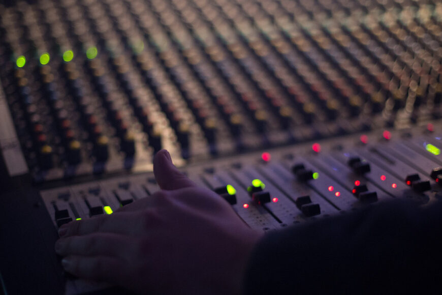 RMF FM z rekordową słuchalnością. RMF Maxxx wyprzedziło regionalne rozgłośnie Polskiego Radia