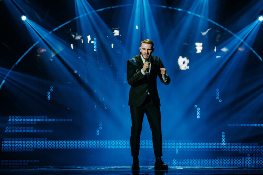 Krystian Ochman awansował do finału Konkursu Piosenki Eurowizji 2022