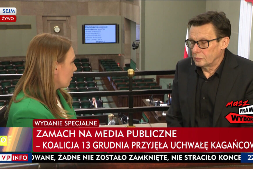 Sejm podjął uchwałę dot. mediów publicznych. W TVP Info czarny pasek, retransmisja w TVP1