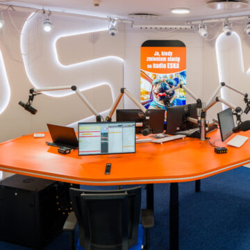 Radio ESKA nadaje z nowego studia. Gwiazdy wpadną na „parapetówkę”